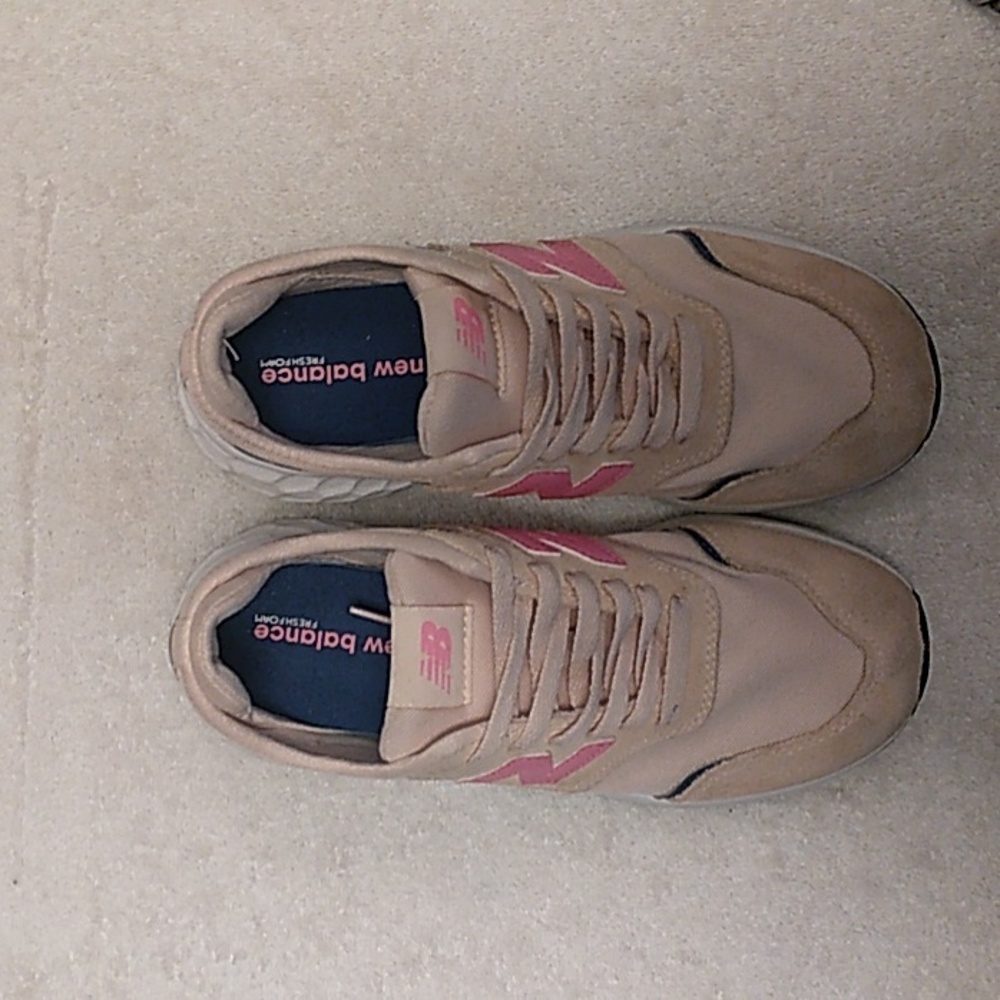 New Balance X 70. Womens Size-5.5 - Picture 3 of 12